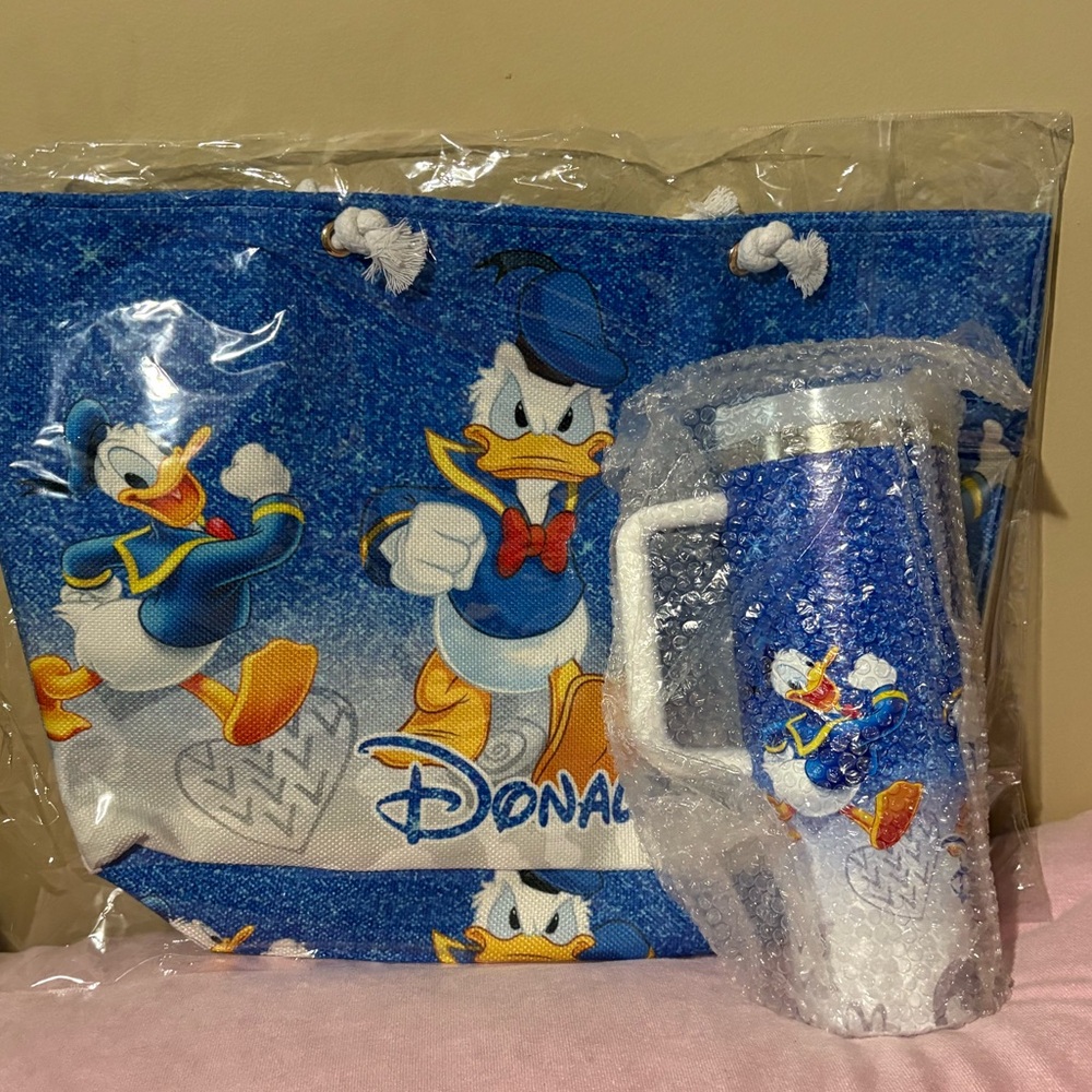 Donald Duck Blue Tote and 40oz stainless steel tumbler set new